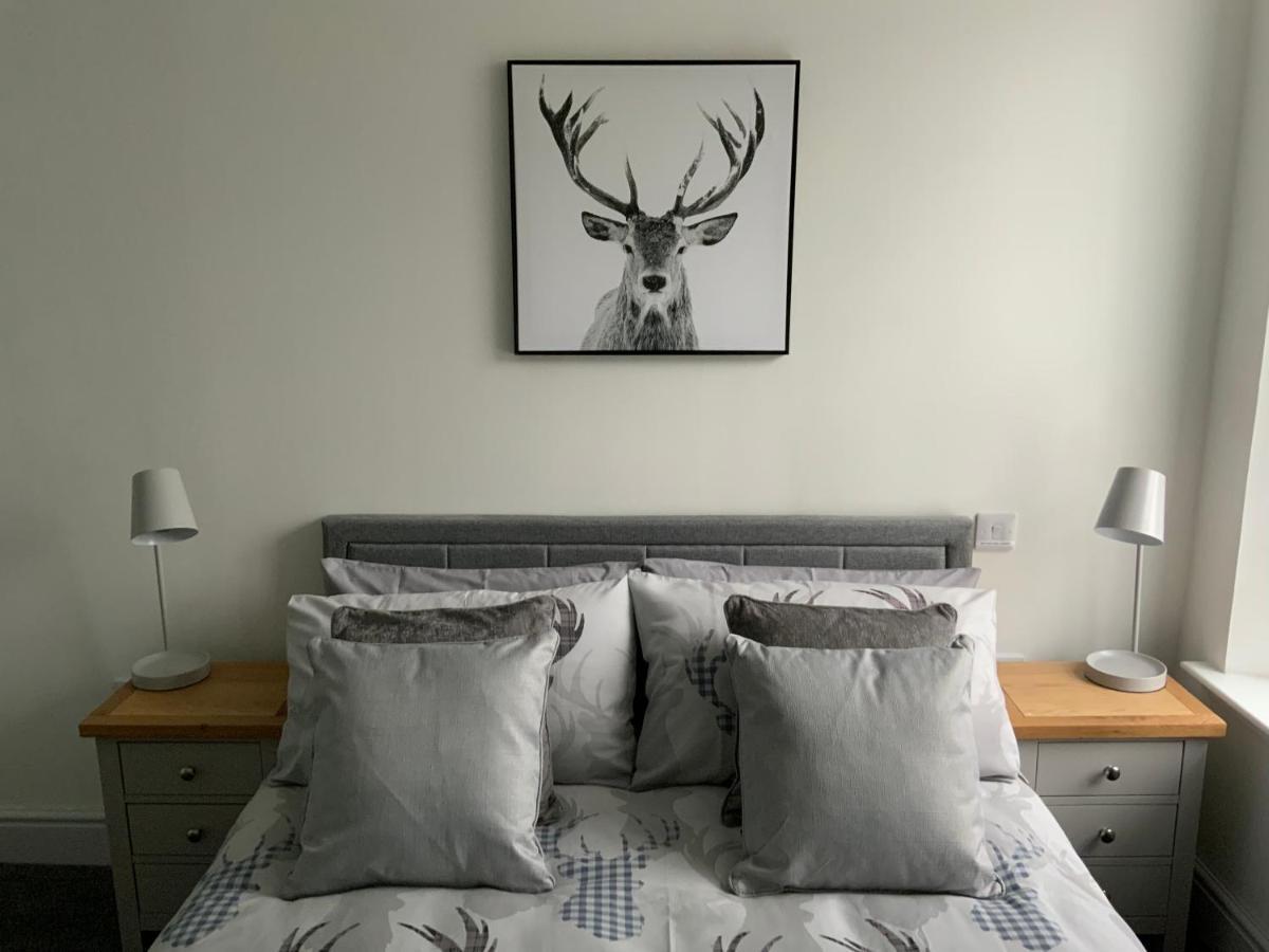 Deeside Snugs Apartments Kincardine O'Neil ภายนอก รูปภาพ
