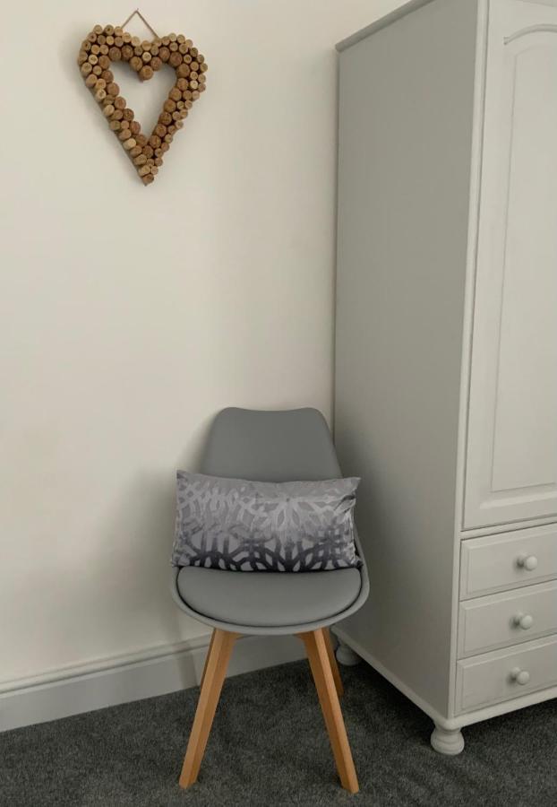 Deeside Snugs Apartments Kincardine O'Neil ภายนอก รูปภาพ